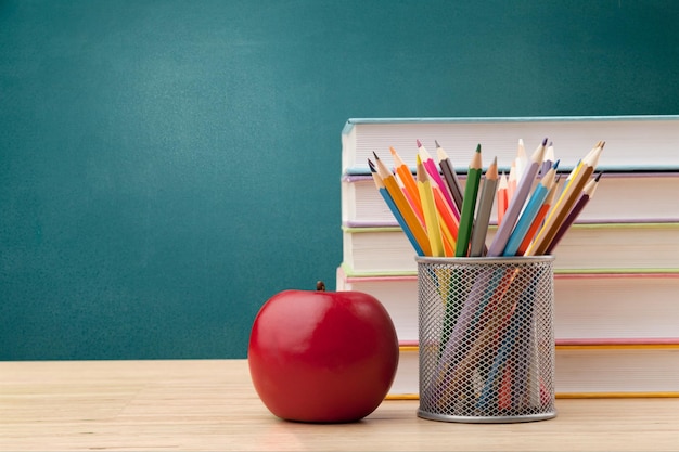 você será saudável e inteligente com a maçã todos os dias quando voltar para a escola