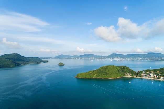 Vogelperspektivedrohne schoss von schönem Phuket-Insel Asien Thailand