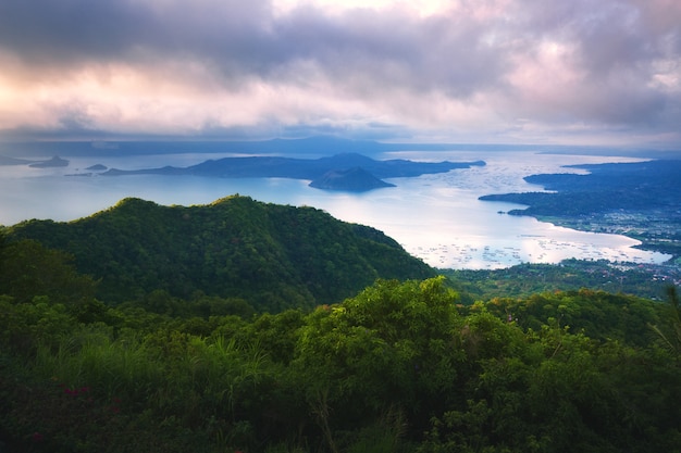 Volcan Taal