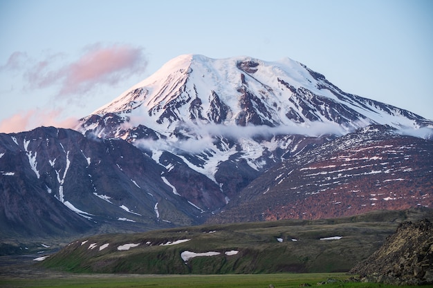 Volcán Tolbachik: un volcán activo en el extremo este de Rusia, península de Kamchatka