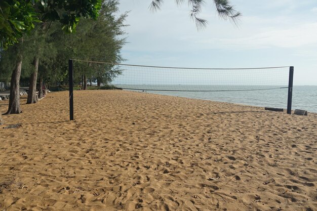 Foto voleibol de playa en la playa de melaka