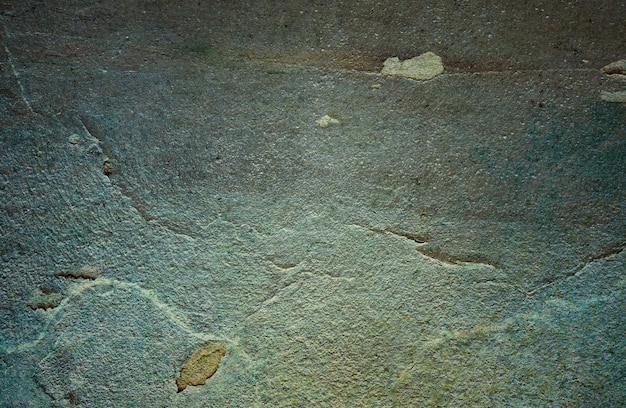 Vollbild auf der braunen Wand
