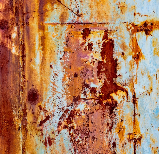 Vollbild auf einer rostigen Metallwand