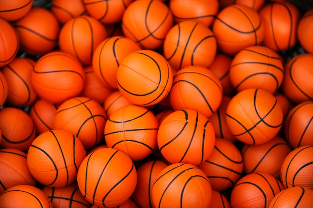 Vollbild von Basketballs für den Verkauf im Laden