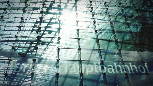 Vollbild von Glas Berlin Hauptbahnhof