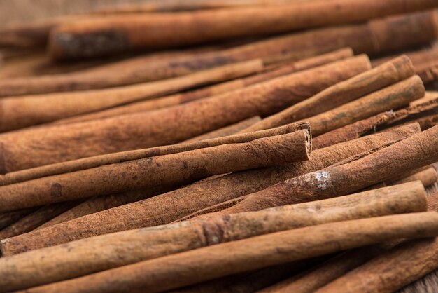 Foto vollbild von holzstapel