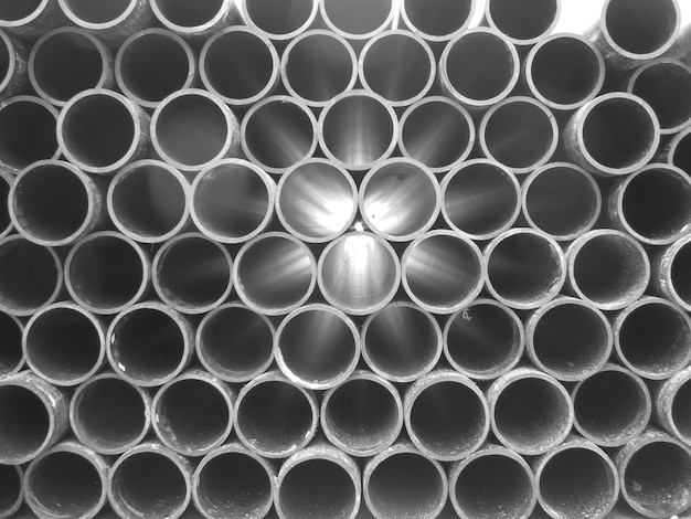 Vollformat-Aufnahme einer metallischen Struktur