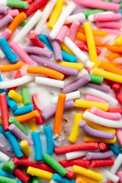 Vollformat-Aufnahme von bunten Süßigkeiten