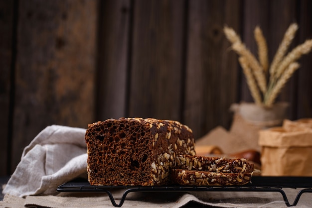 Vollkornbrot mit Kernen