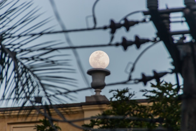 Vollmond in Rio de Janeiro, Brasilien.