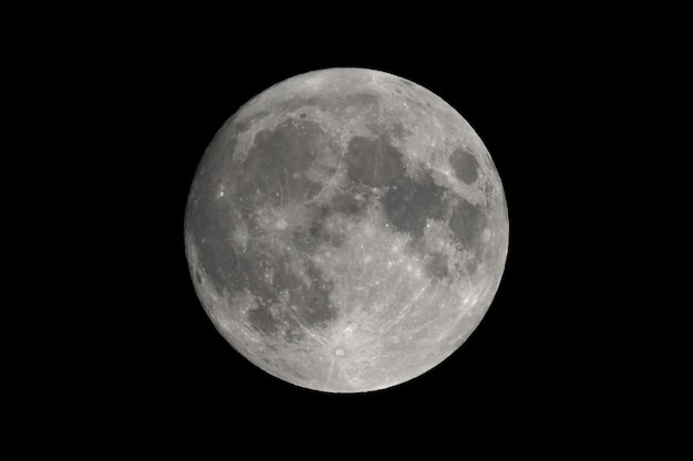 Vollmond mit Teleskop gesehen