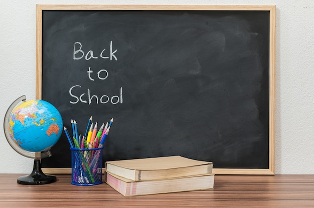 Volver a la escuela y el concepto de educación para aprender a mejorar las habilidades