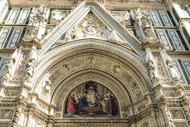 Vor der Kathedrale von Florenz