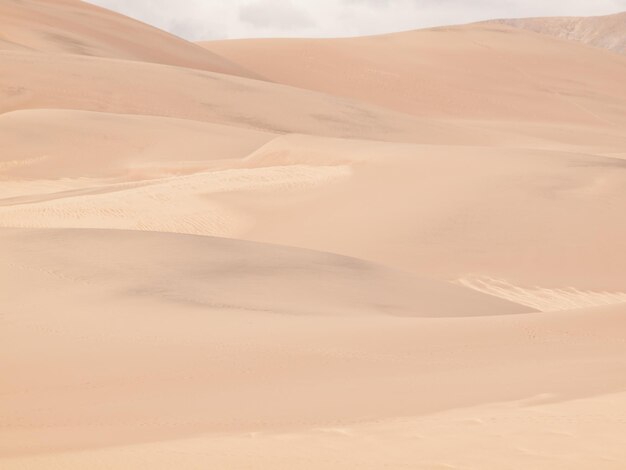 Vor Sonnenuntergang im Great Sand Dunes National Park, Colorado.