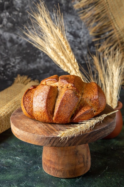 Vorderansicht frisches Brot