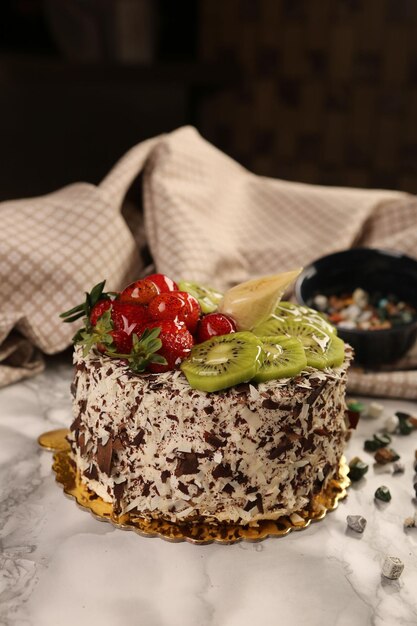 Vorstand mit leckerem Kuchen auf dem Tisch