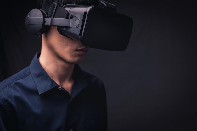 VR-Brille Verbindung Metaverse Online-Technologie