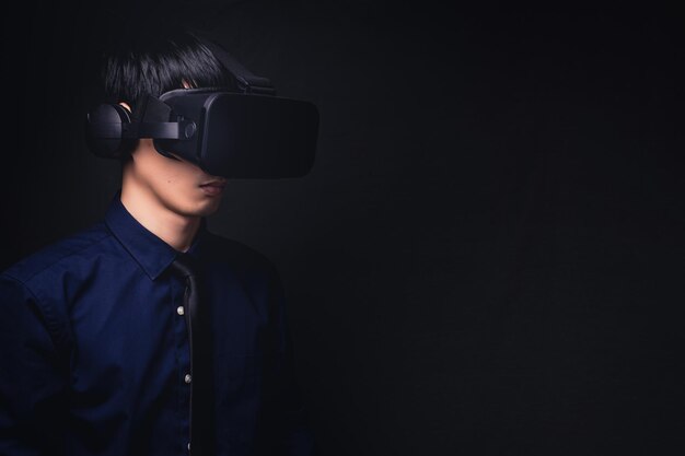 VR-Brille Verbindung Metaverse Online-Technologie
