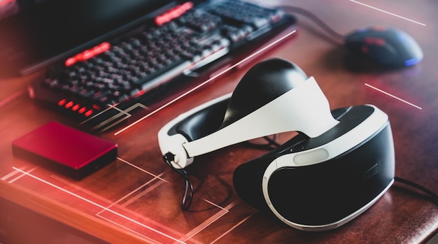 VR-Helm auf dem Desktop Digital-Konzept