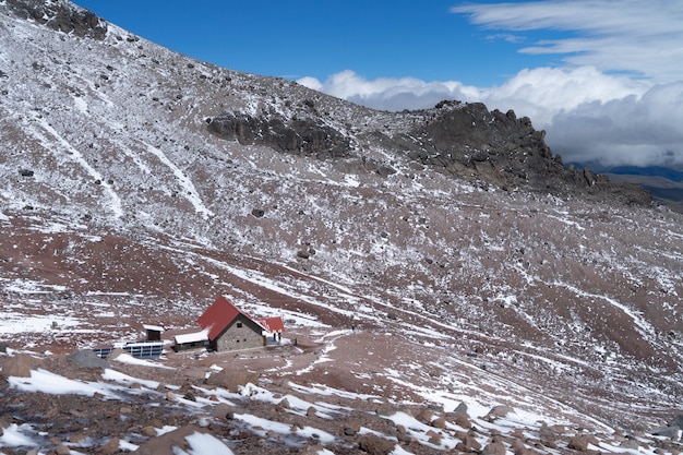 Vulcão Chimborazo coberto de neve