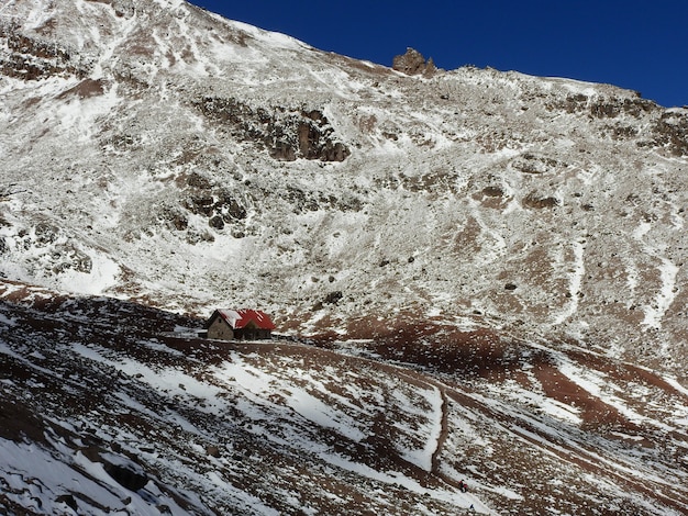 Vulcão Chimborazo coberto de neve