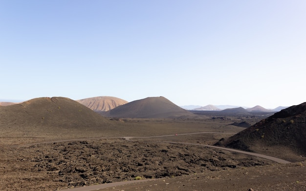 Vulkane auf Wüstengebiet im Timanfaya-Nationalpark