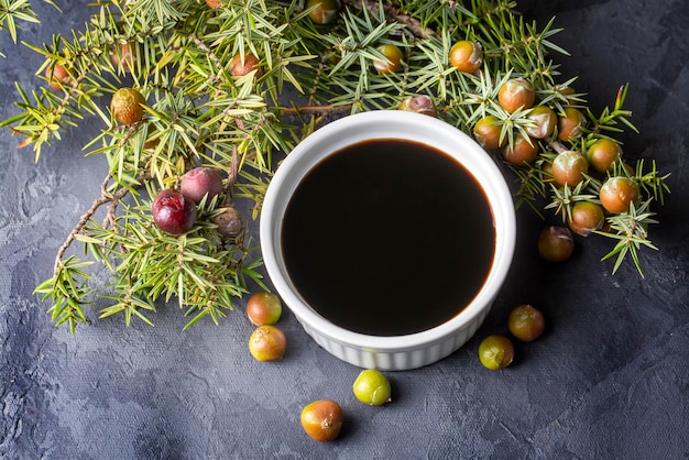 Wacholdermelasse oder Sirup, türkischer Name; Andiz (Ardic) Pekmezi