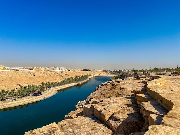 Foto wadi nimar dam in riad, saudi-arabien