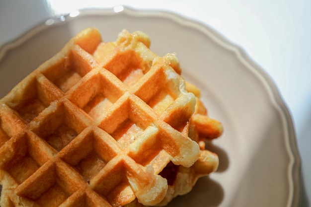 Waffle belga con crema de chocolate. Obleas. Postre. gofres americanos. Hicimos gofres en casa.