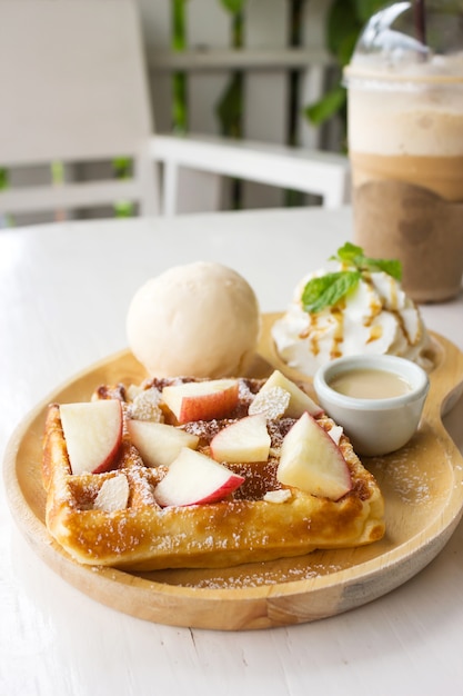 Waffle de Bélgica con helado.