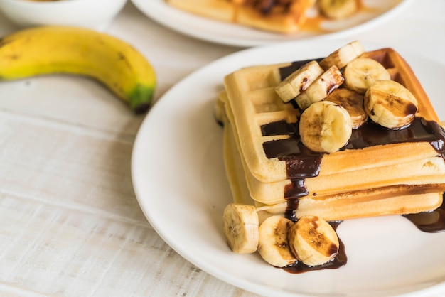 waffle de banana com chocolate