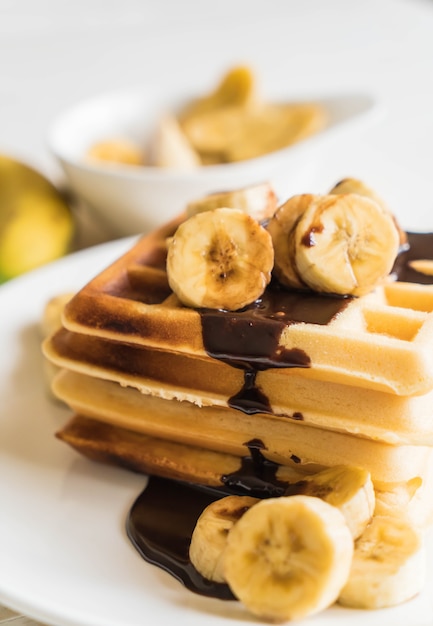 Waffle de banana com chocolate