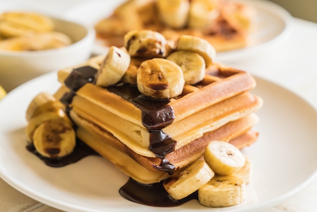 Waffle de banana com chocolate