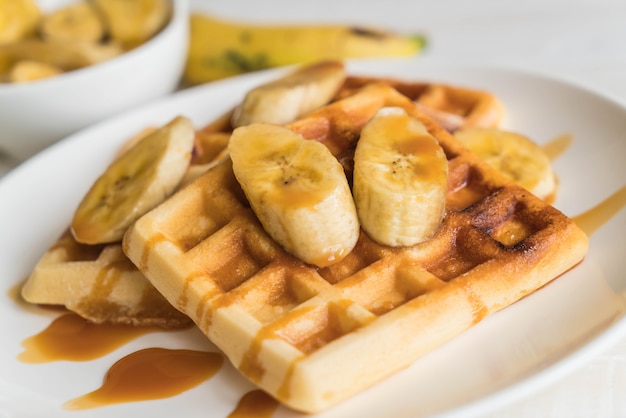 waffle de plátano con caramelo