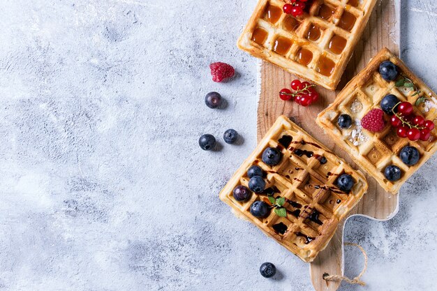 Waffles belgas com frutas