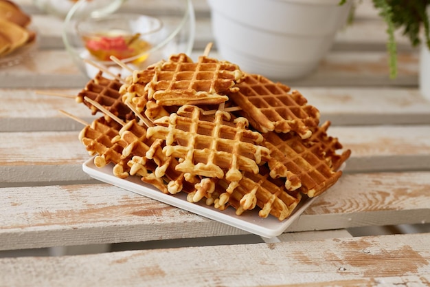 Waffles belgas Waffles belgas com açúcar de confeiteiro Waffles belgas recém-assados