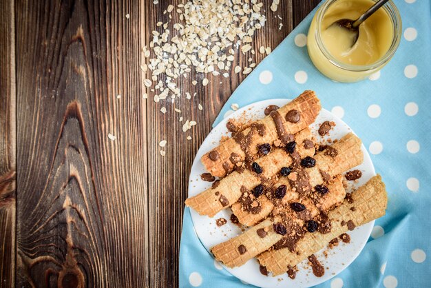 Waffles caseros de avena crujiente con requesón