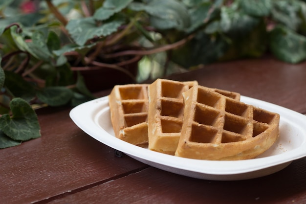 Waffles en la mesa