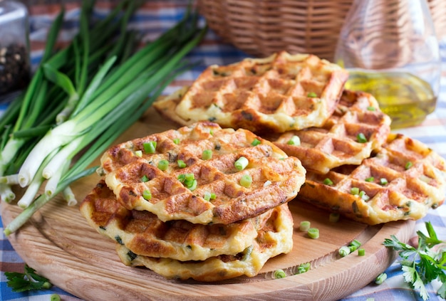 Waffles de papa recién horneados