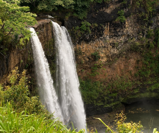 Wailua Falls na ilha havaiana de Kauai