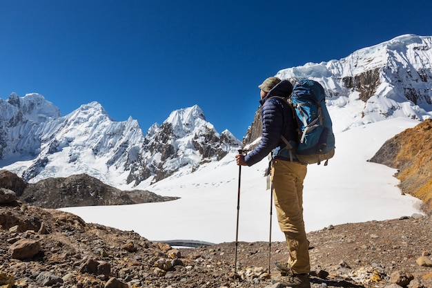 Wanderszene in den Bergen der Cordillera, Peru