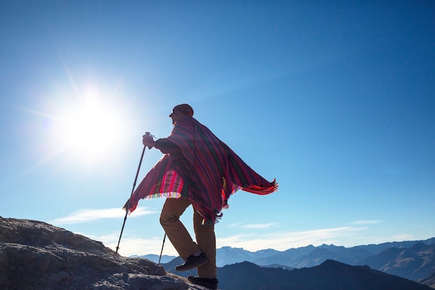 Wanderszene in den Bergen der Cordillera, Peru