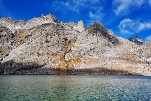 Wanderung in der Wind River Range in Wyoming, USA. Herbstsaison.