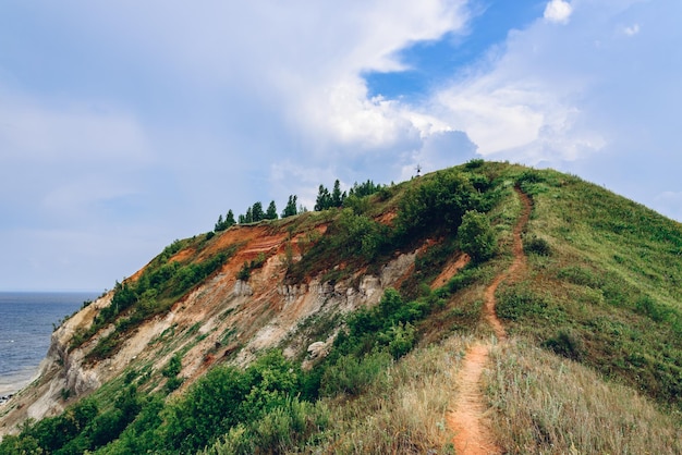 Wanderweg am Berghang