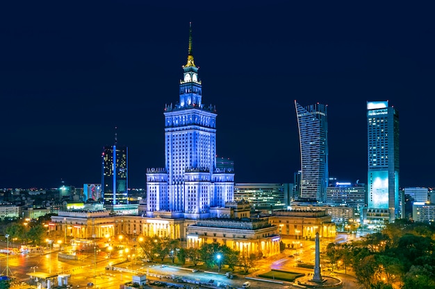 Foto warschauer stadt in der nacht, polen