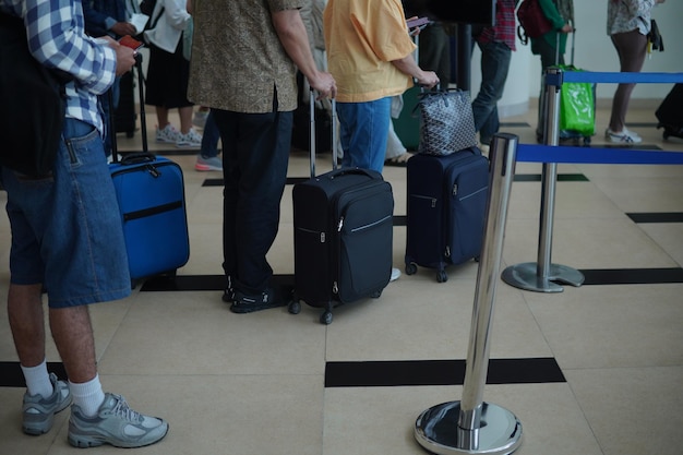 Foto warten am flughafen