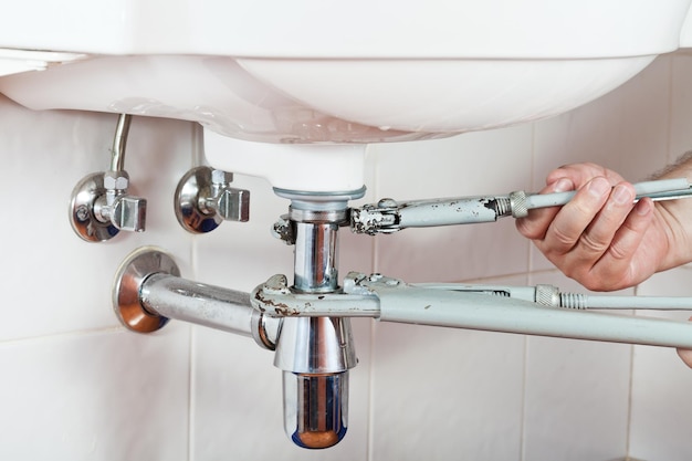 Waschbeckenablauf reparieren