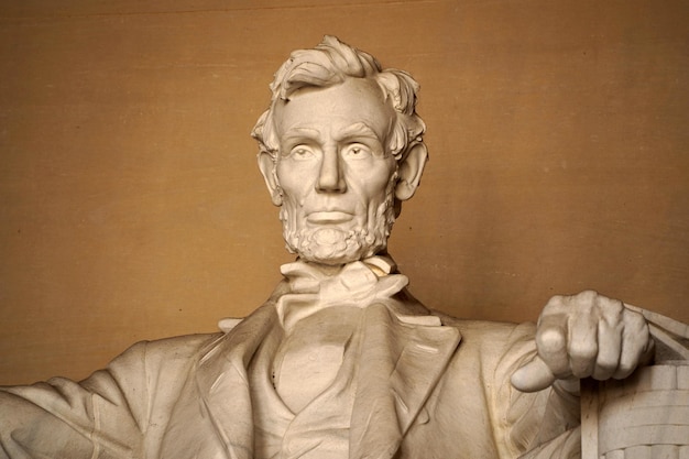 Washington DC Abraham LIncoln-Statue im Inneren des Lincoln Memorial, das zu Ehren des 16. Präsidenten der Vereinigten Staaten von Amerika errichtet wurde