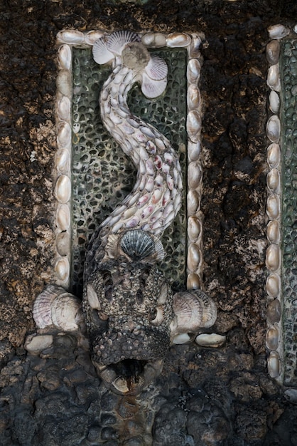 Foto wasserbrunnen im garten