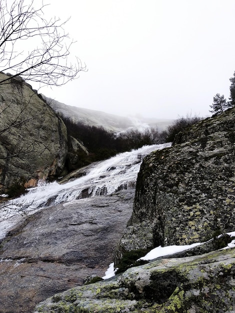 Foto wasserfall-gesteinsbildung